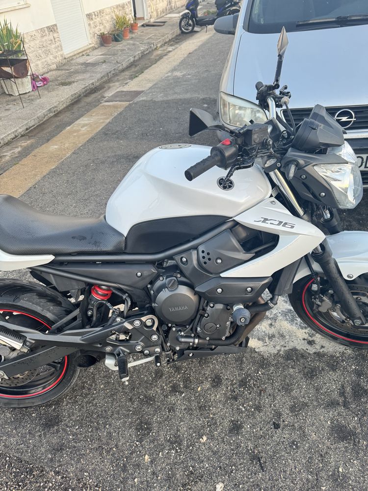 Xj6 600cc  moto muito bem estimada