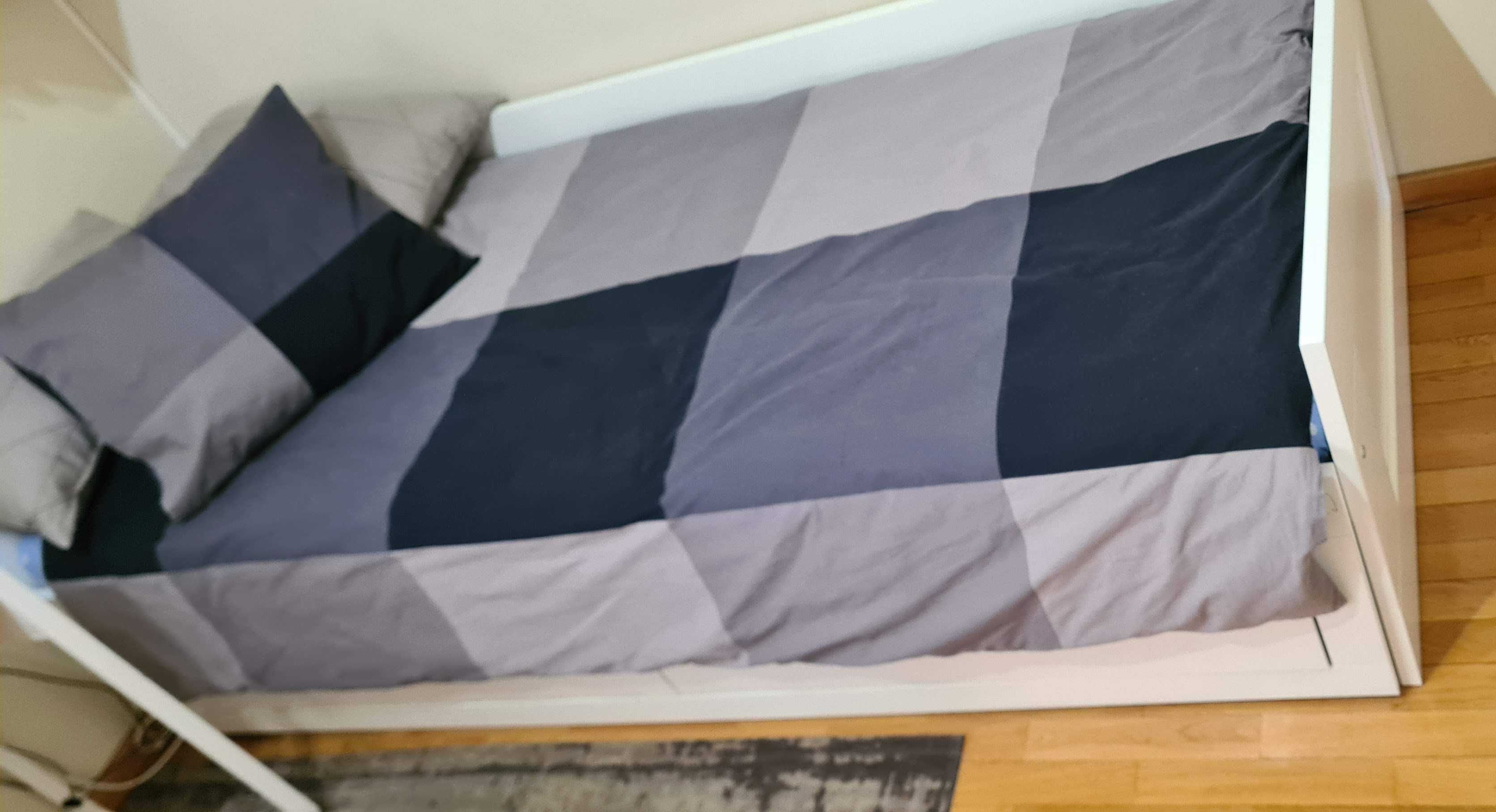 Cama IKEA Brimnes