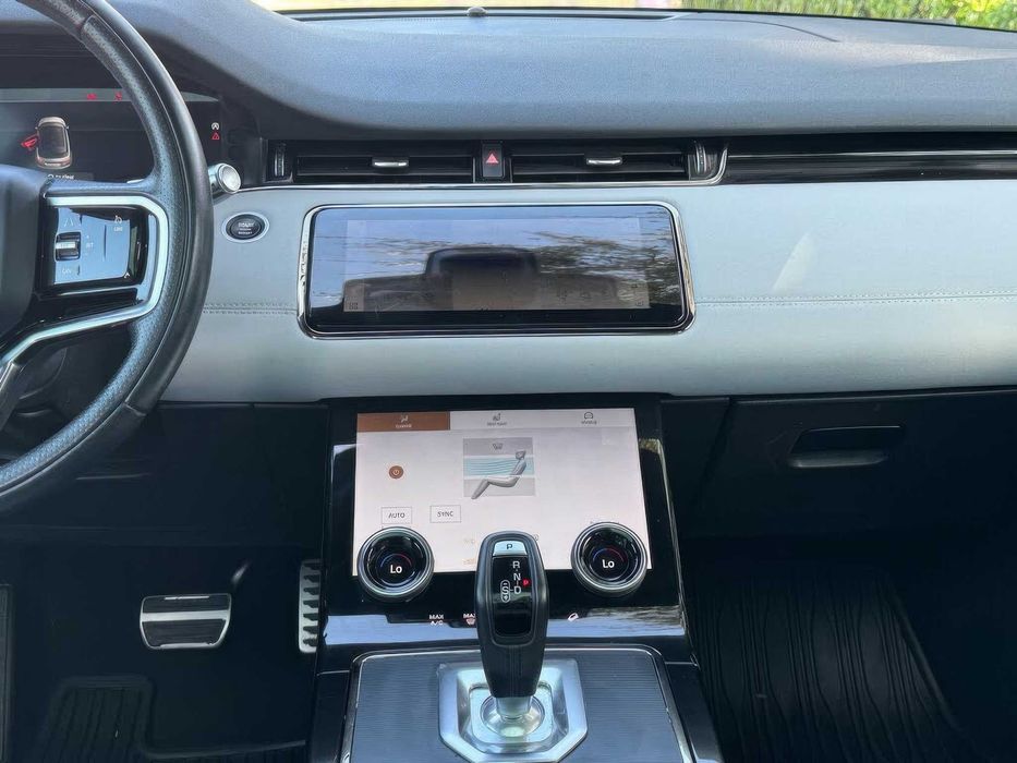 Land Rover Range Rover Evoque P300 R-Dynamic S      2021