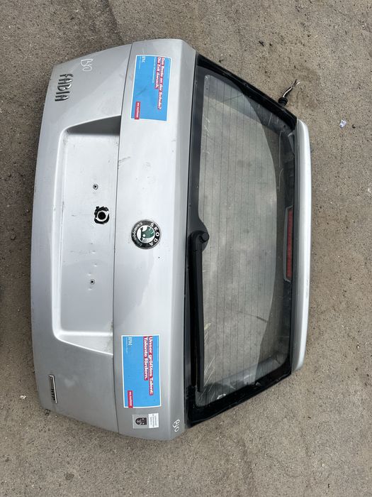 Задня ляда кришка багажника Skoda Fabia 1 Школа Фабія 1 1999–2007