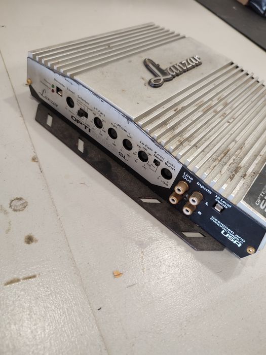 Amplificador LANZAR