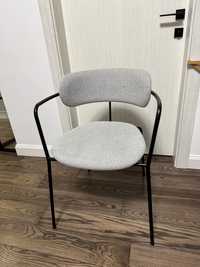 Дизайнерський стілець метал чорний сіра рогожка