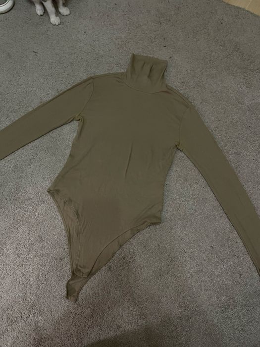 боді кофейного кольору з високим горлом H&M