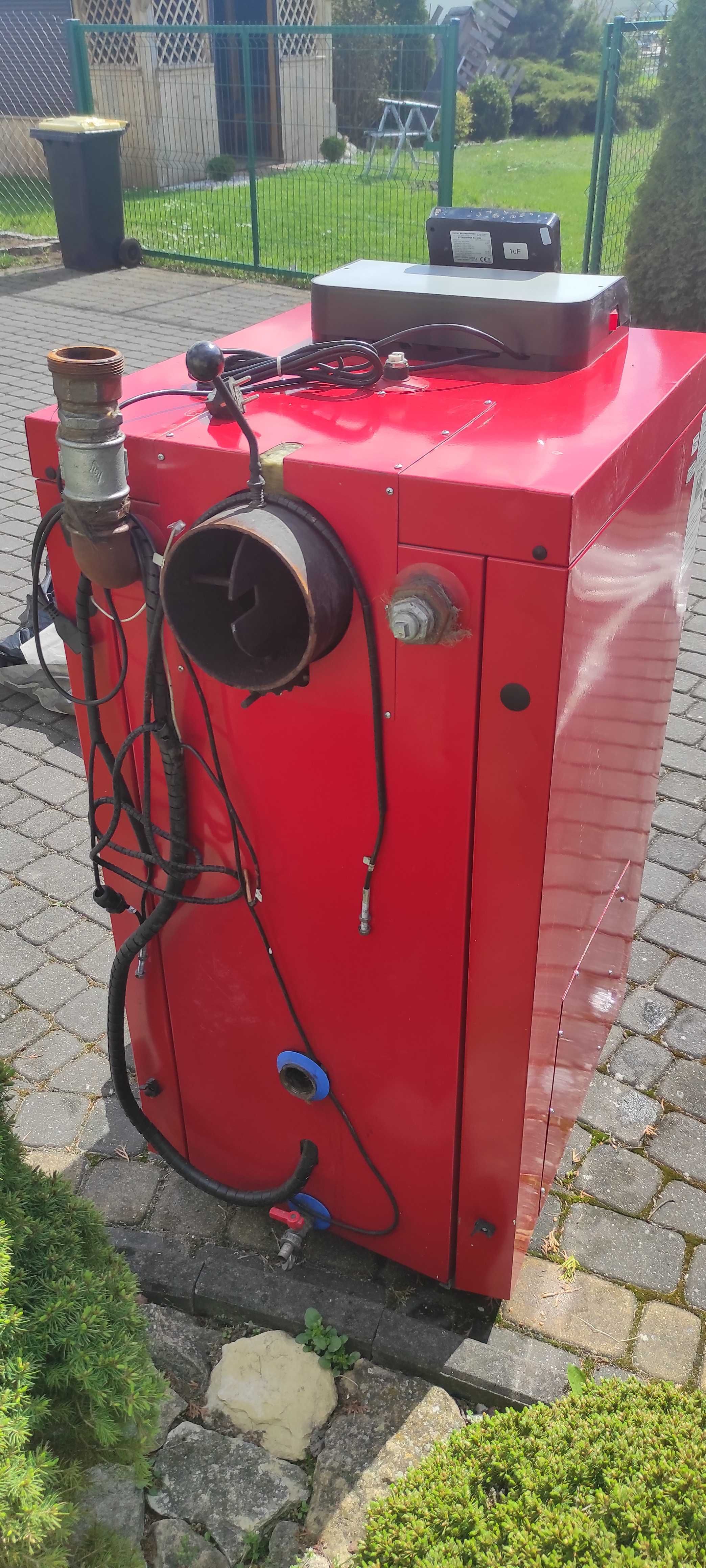 Kocioł węglowy C.O.2 z automatycznym dozownikiem EKO-KWP15 Elektromet
