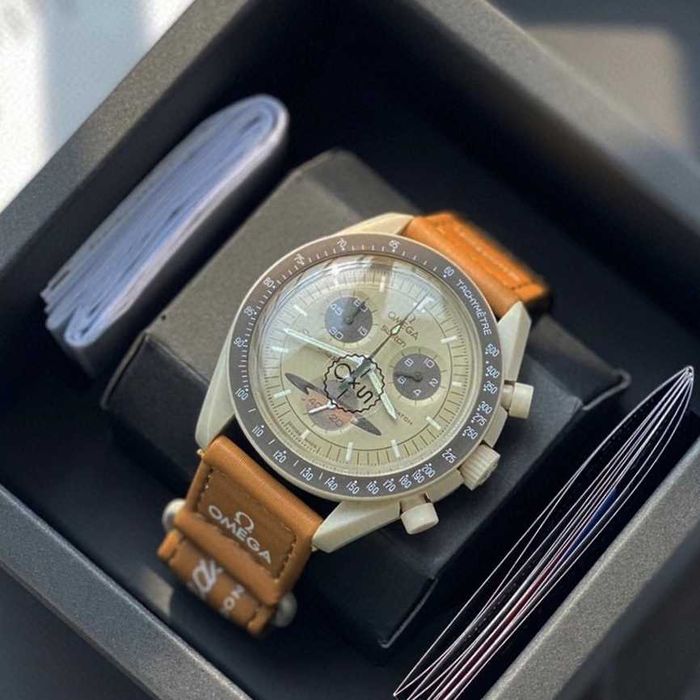 Zegarek Planet Saturn - elegancki dodatek do Twojej kolekcji!