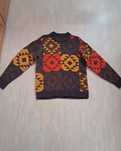 Wzorzysty sweter w stylu retro House