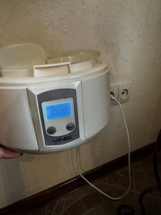 Йогуртиця vinis на шість баночок