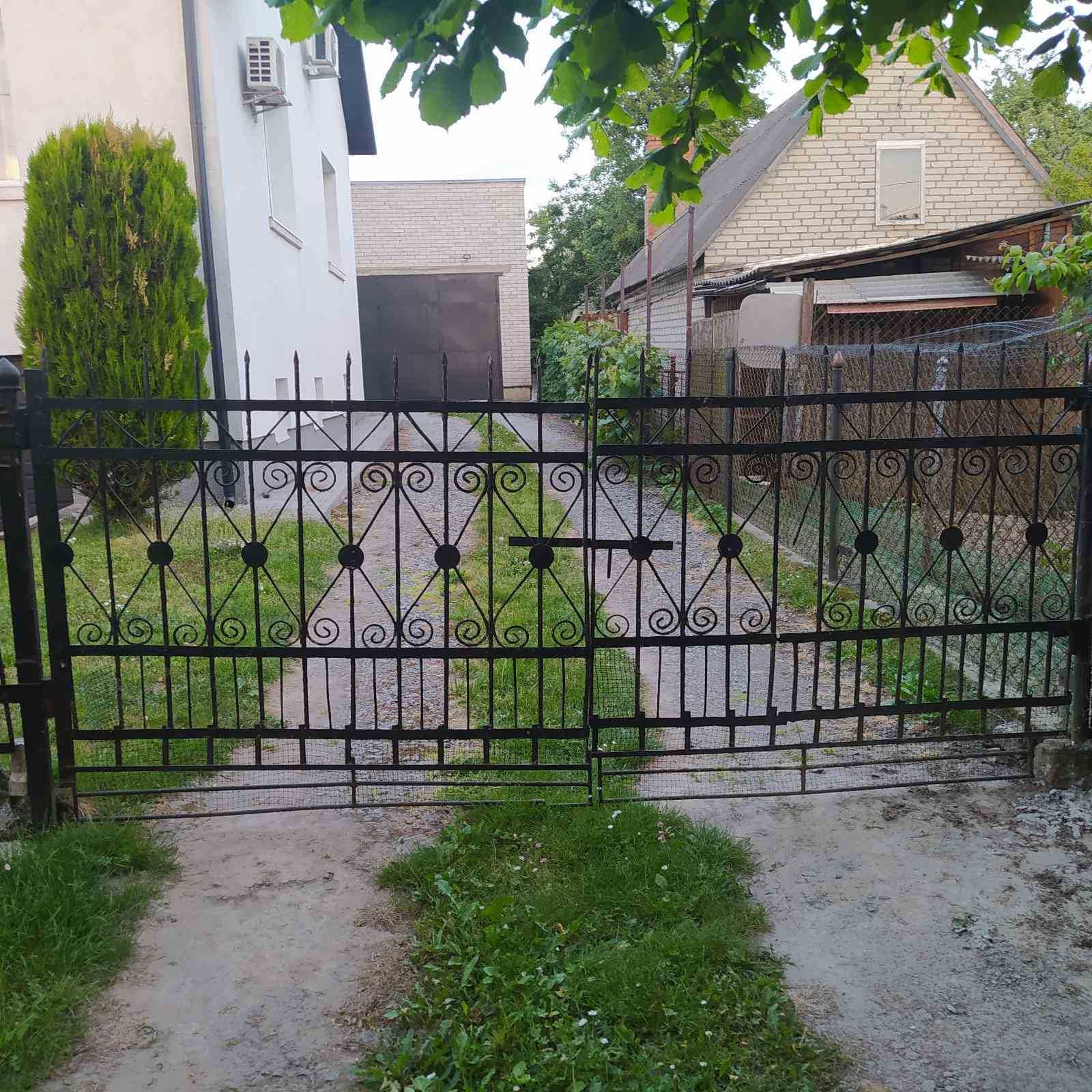 Продам браму,хвіртку,частини паркану.