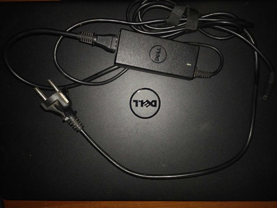 Ноутбук Dell inspiron 15