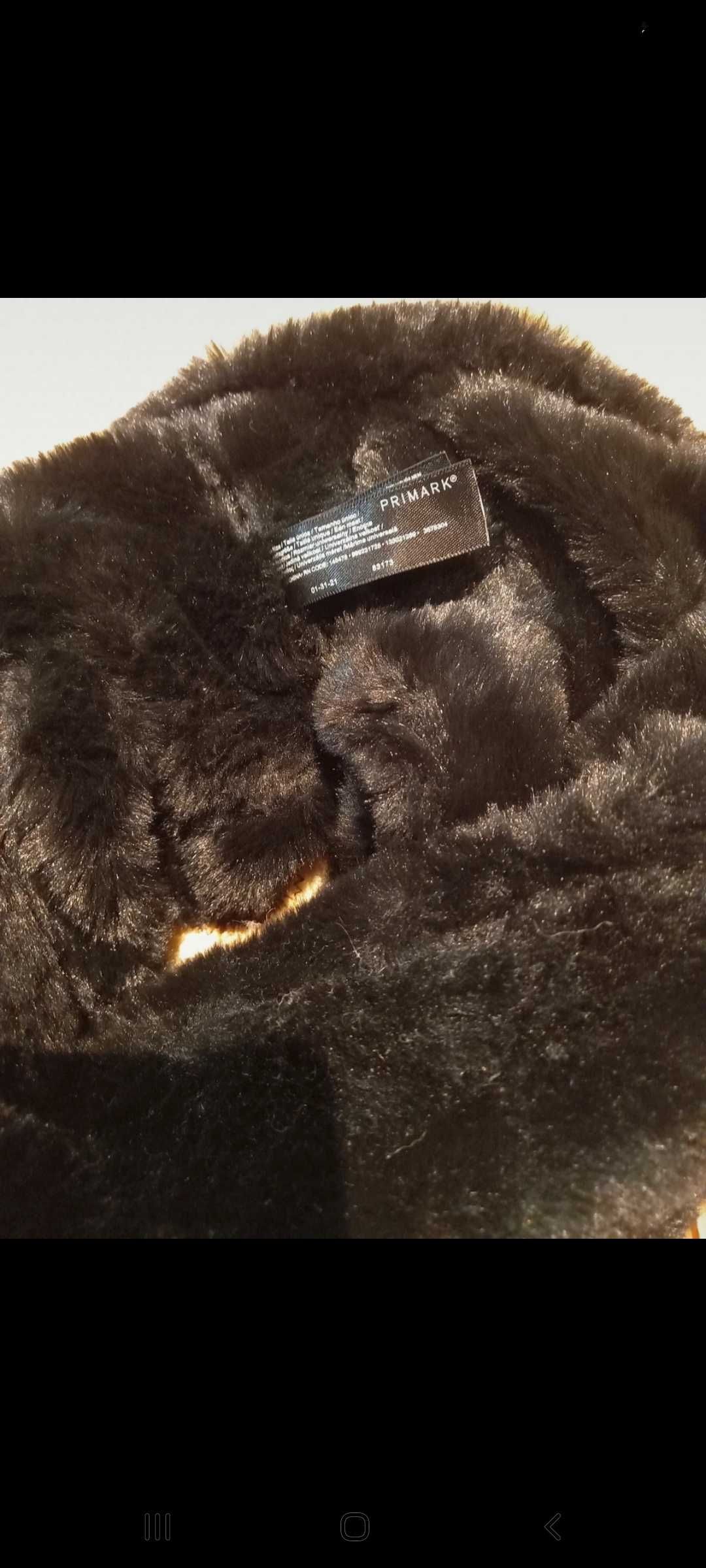 Gola preta fofa, quente e macia - Primark