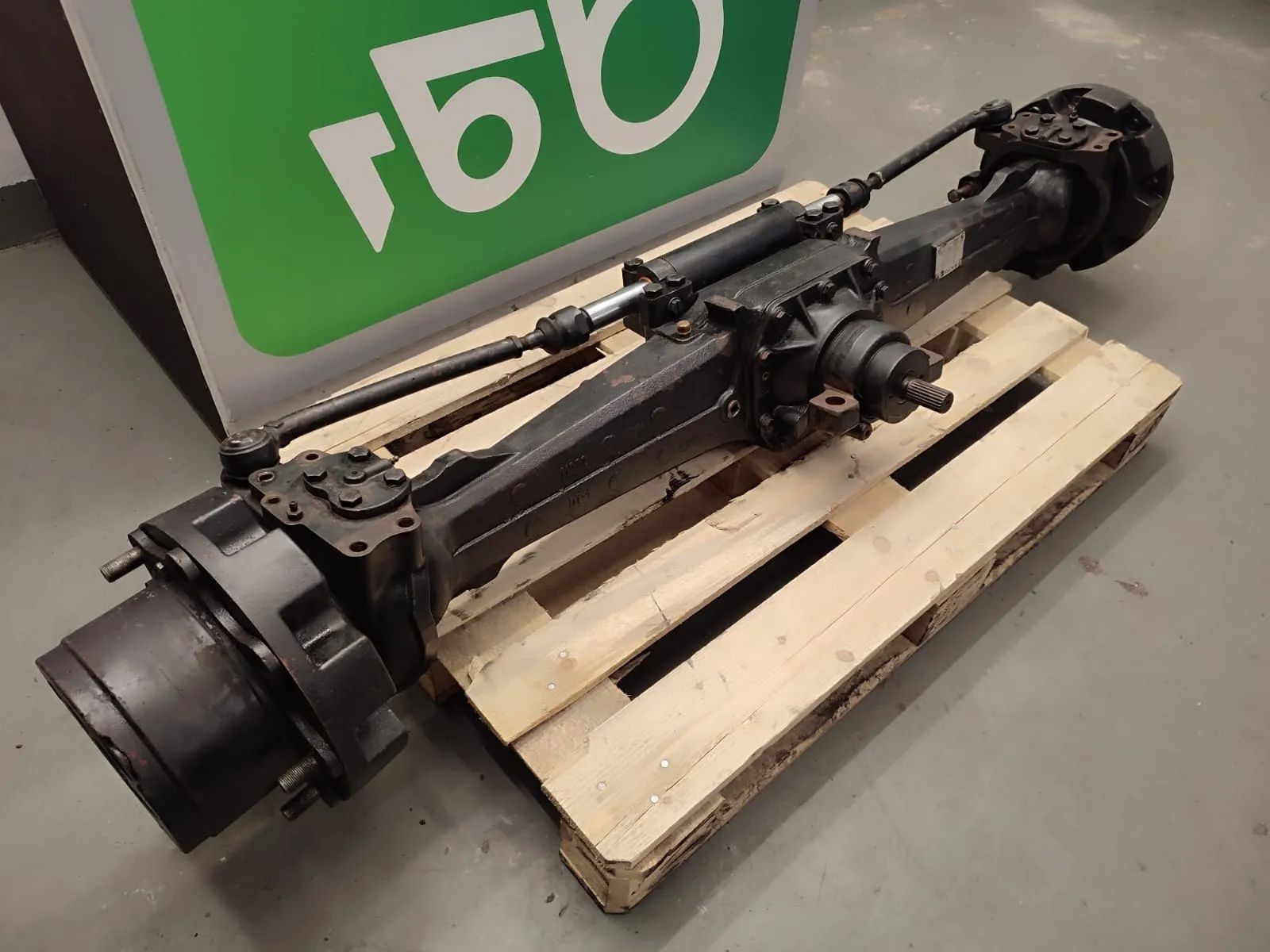 Przedni most napędowy Carraro 20.11 John Deere 2400