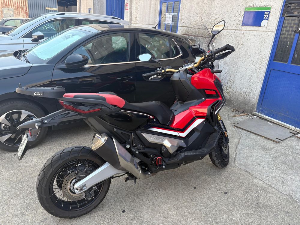 Honda X-ADV 750 cc