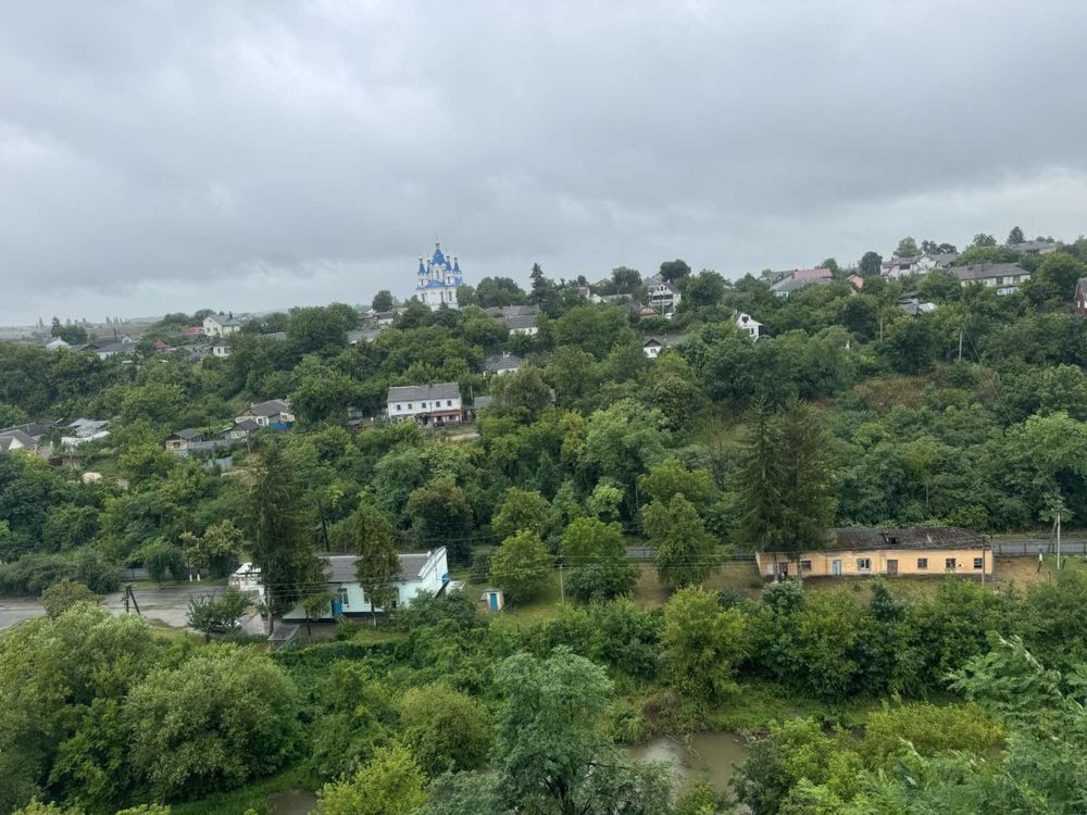 Продам квартиру в старому місті над каньойом