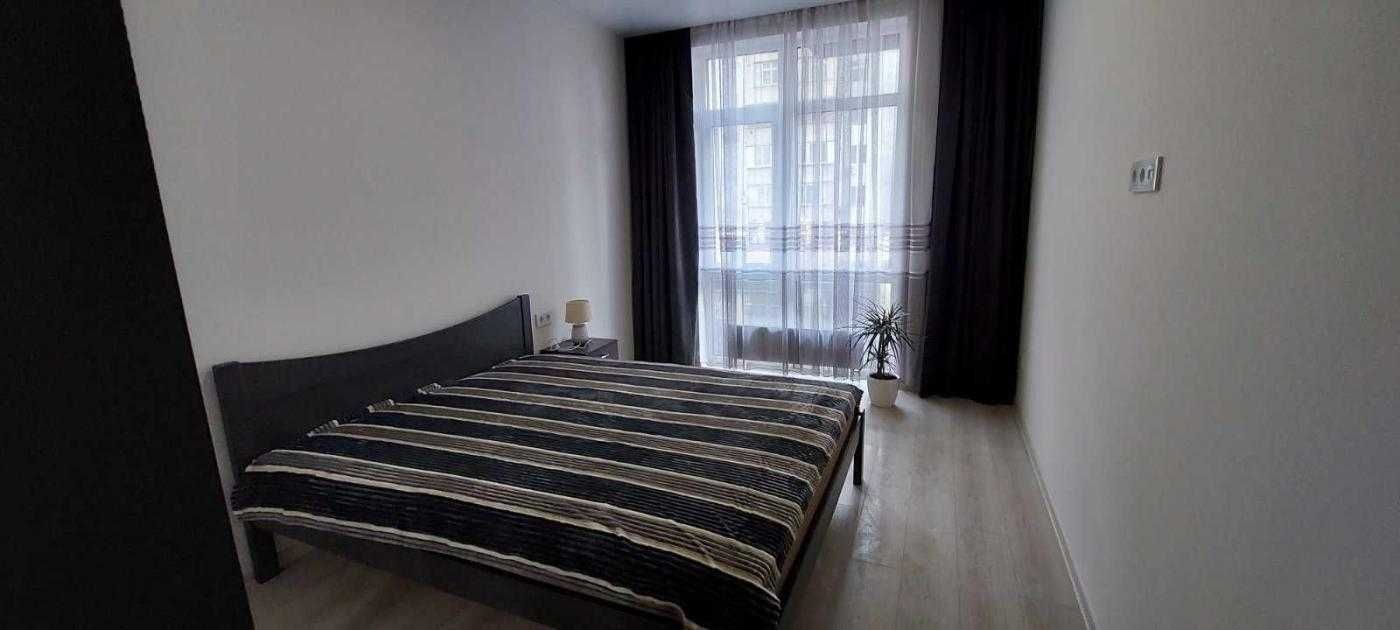 Евродвушка с балконом, Пространство на Педагогической
