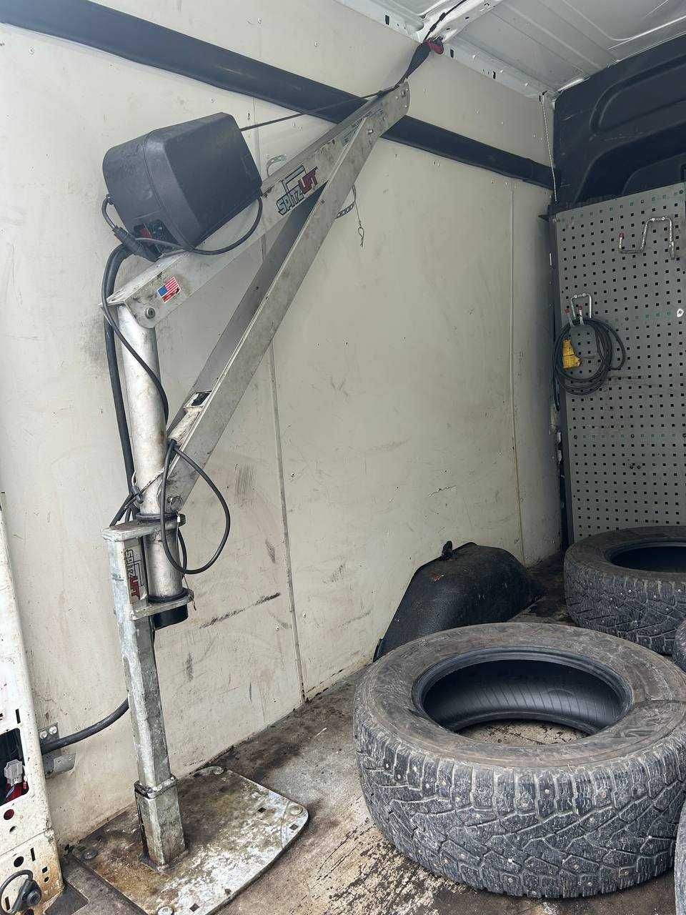 Ford Transit  Maxi brygadowy 5 osobowy-specjalny