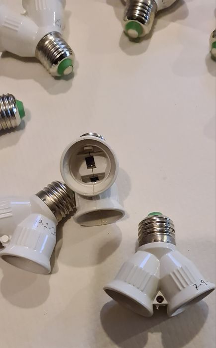 Casquilhos duplos para lampadas e27