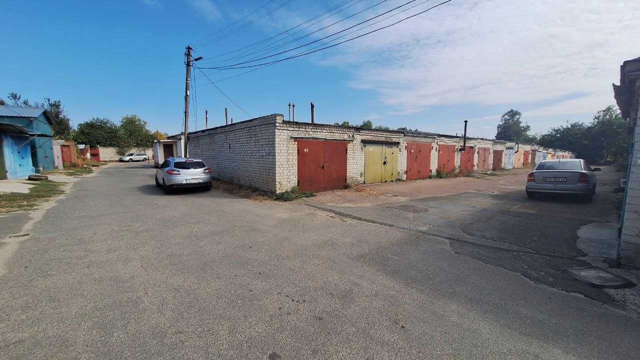 Продам капитальный гараж АК 16, р-н Эпицентр.