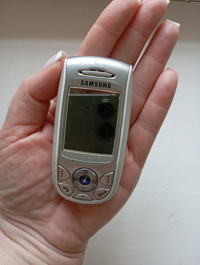 Мобильный телефон Samsung SGH-Е800