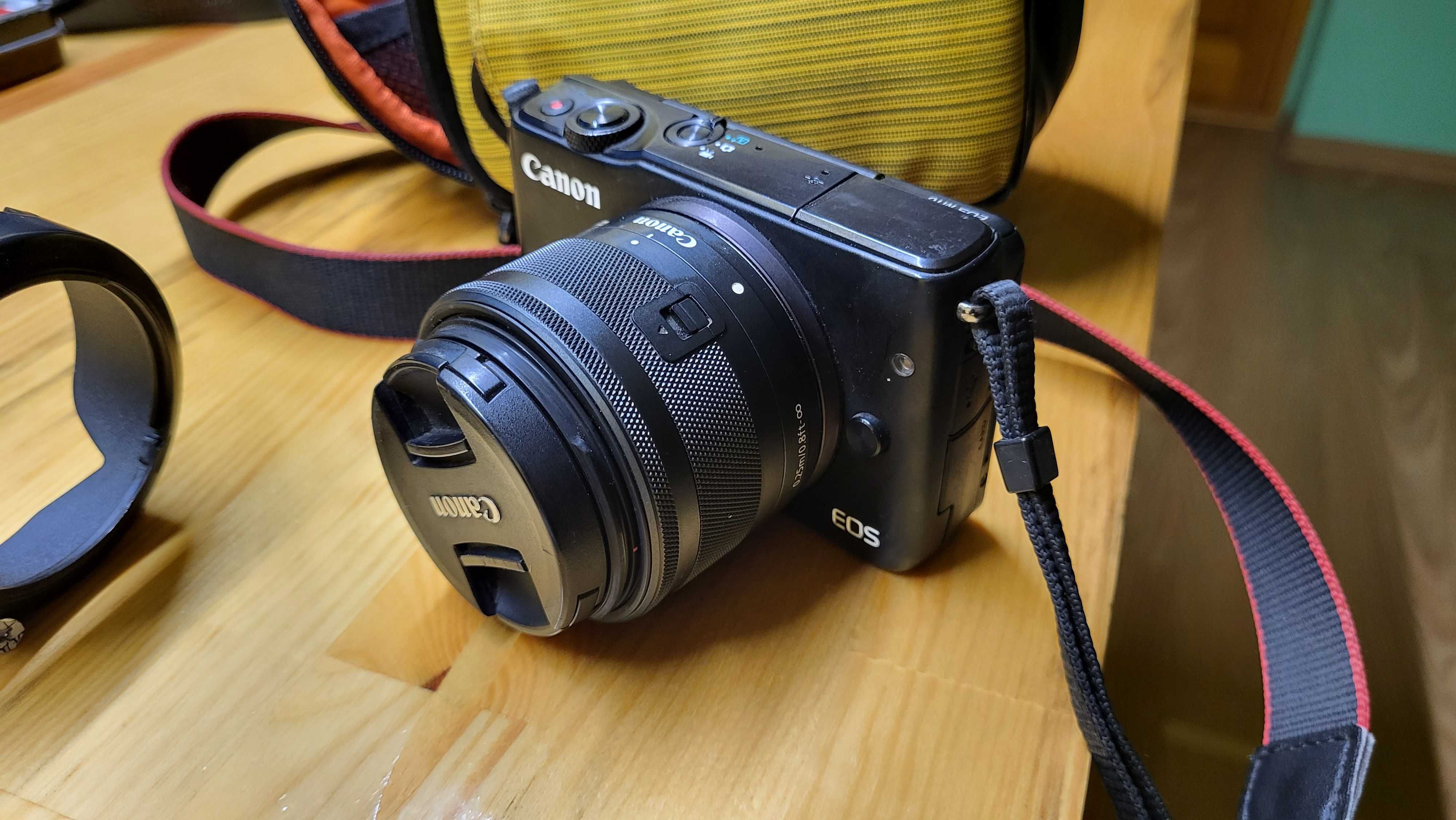 Canon EOS M10 + об'єктив Jupiter-8 2/50