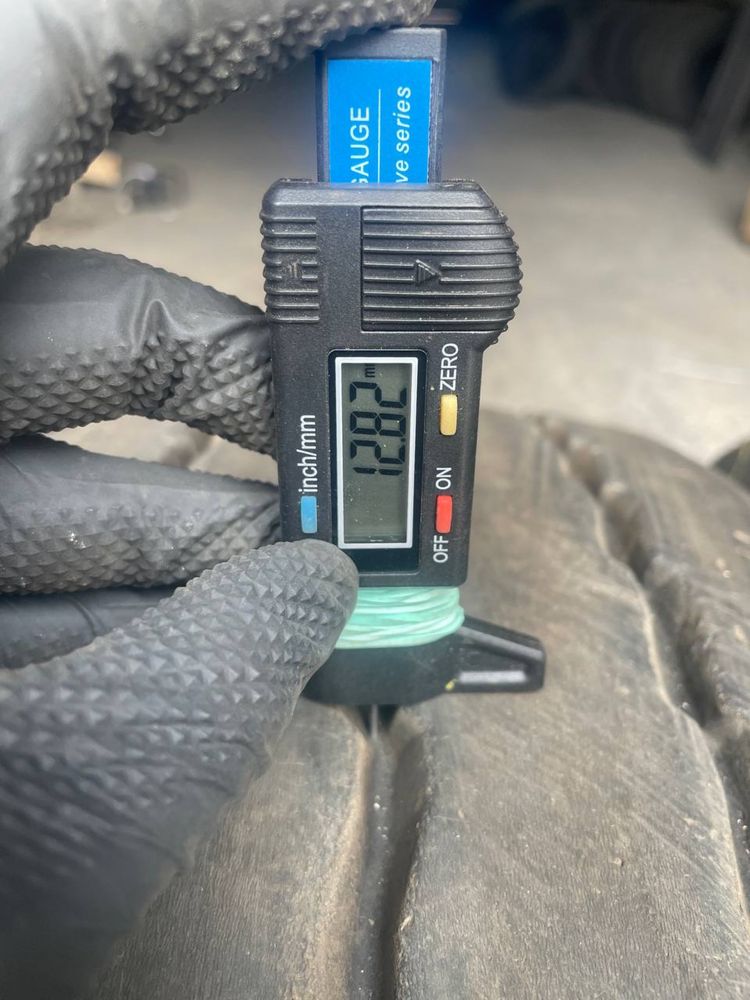 Грузовая резина Laurent 385/65 R22.5 б/у в хорошем состоянии