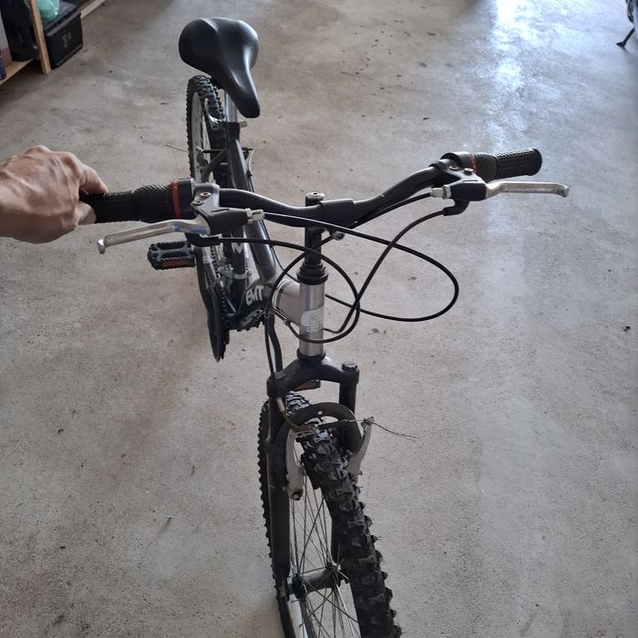 Bicicleta usada mas em muito bom estado