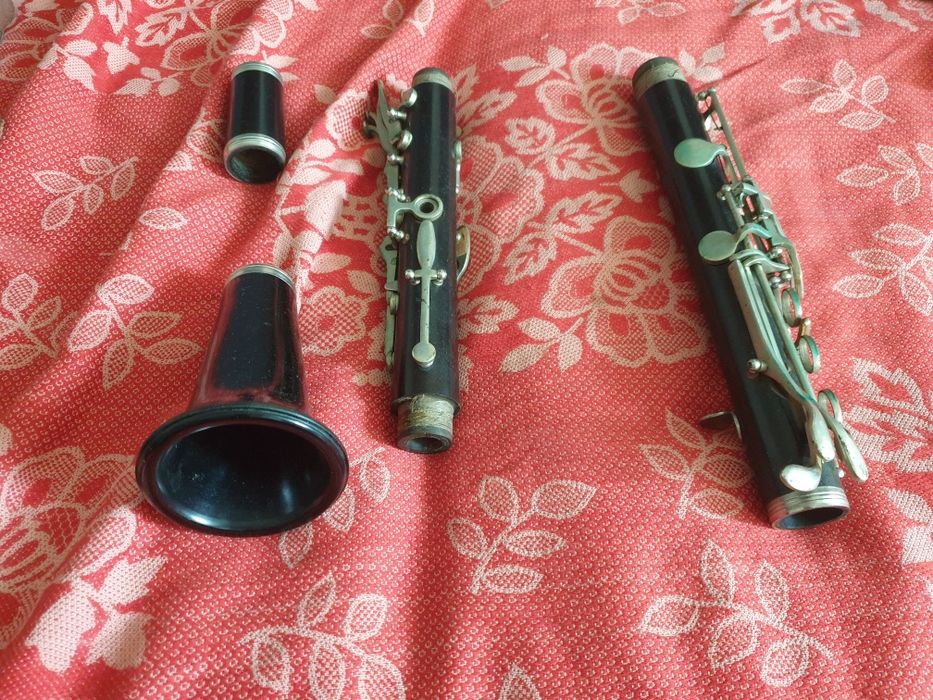 Кларнет , духовий музичний інструмент