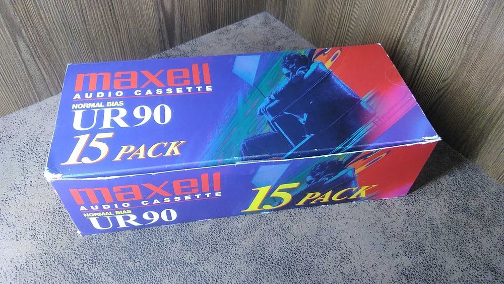 Аудіо касети Maxell UR-90 запаковані блоки  15 шт Корея