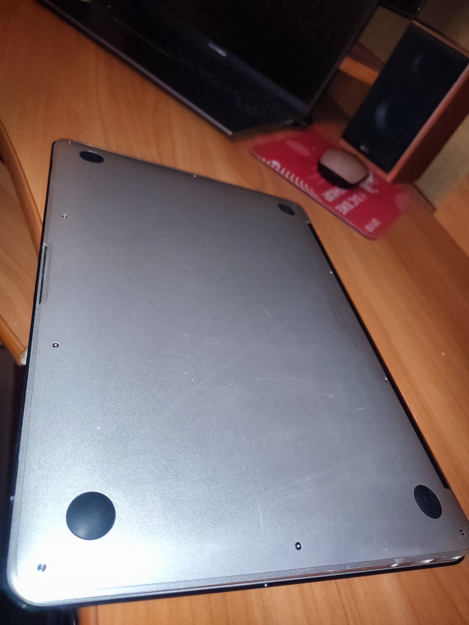 MacBook Air (13 дюйм.,  2015 р.)