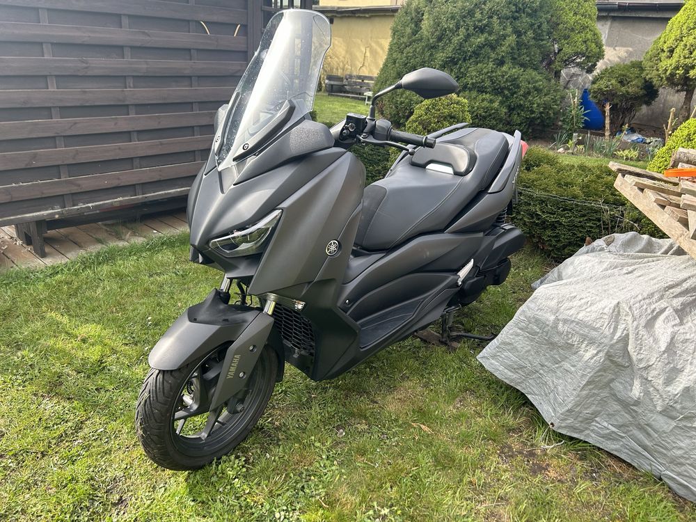 Yamaha x-max 2021