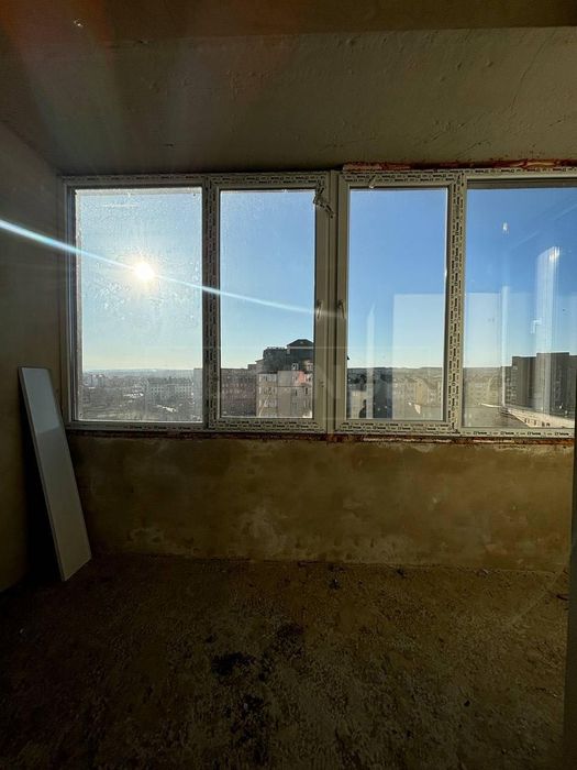 Продам двокімнатну  квартири в збудованому будинку біля Вокзалу