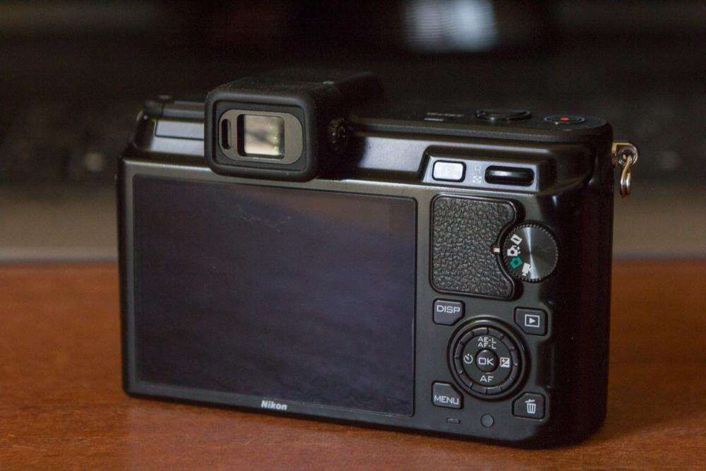 Nikon 1 V1 + 10mm f/2.8