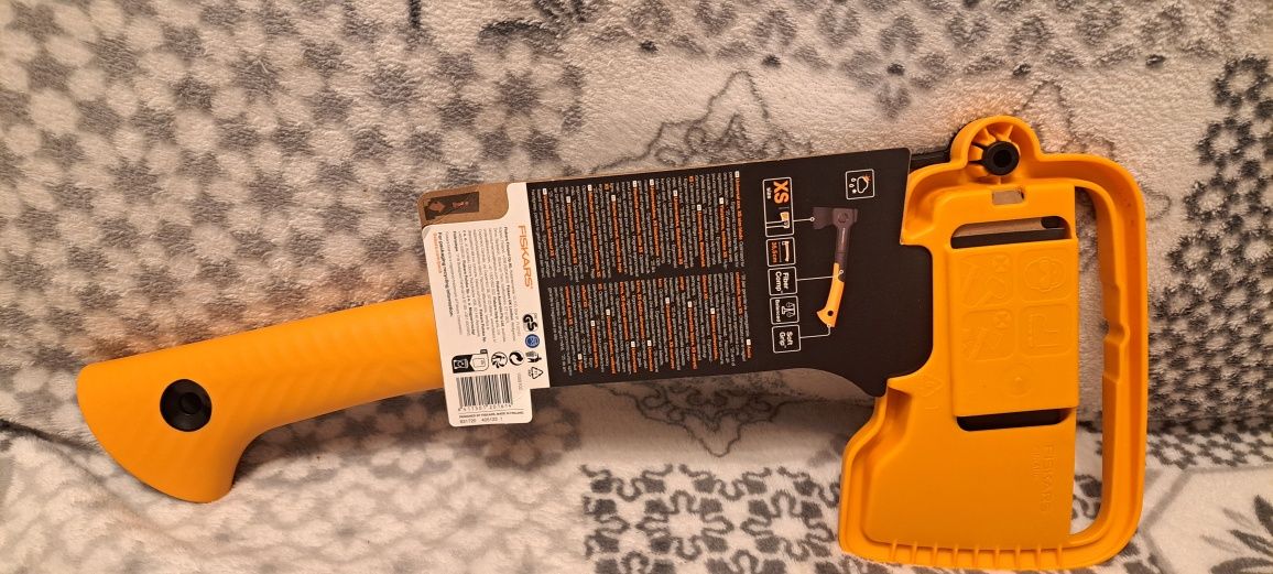 Nowa Siekiera Universalna Fiskars X14 ostrze XS