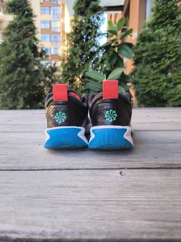 Кросівки найк. Nike Omni. Кросівки 38 розмір. Кросівки спортивні. Nike