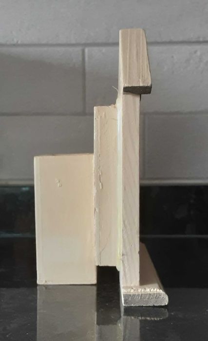 Suporte Multiusos/Casinha Decorativa em Madeira