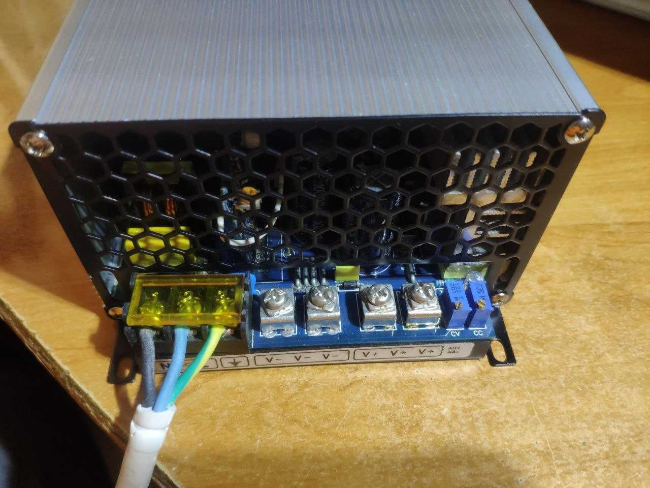 Источник питания/зарядное устройство 1500W 13.5V 110A