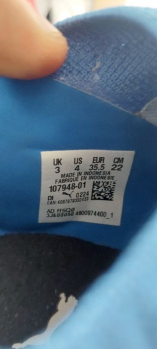 Chuteiras PUMA Originais Tamanhos 35.5 e 35 Usadas 4 vezes