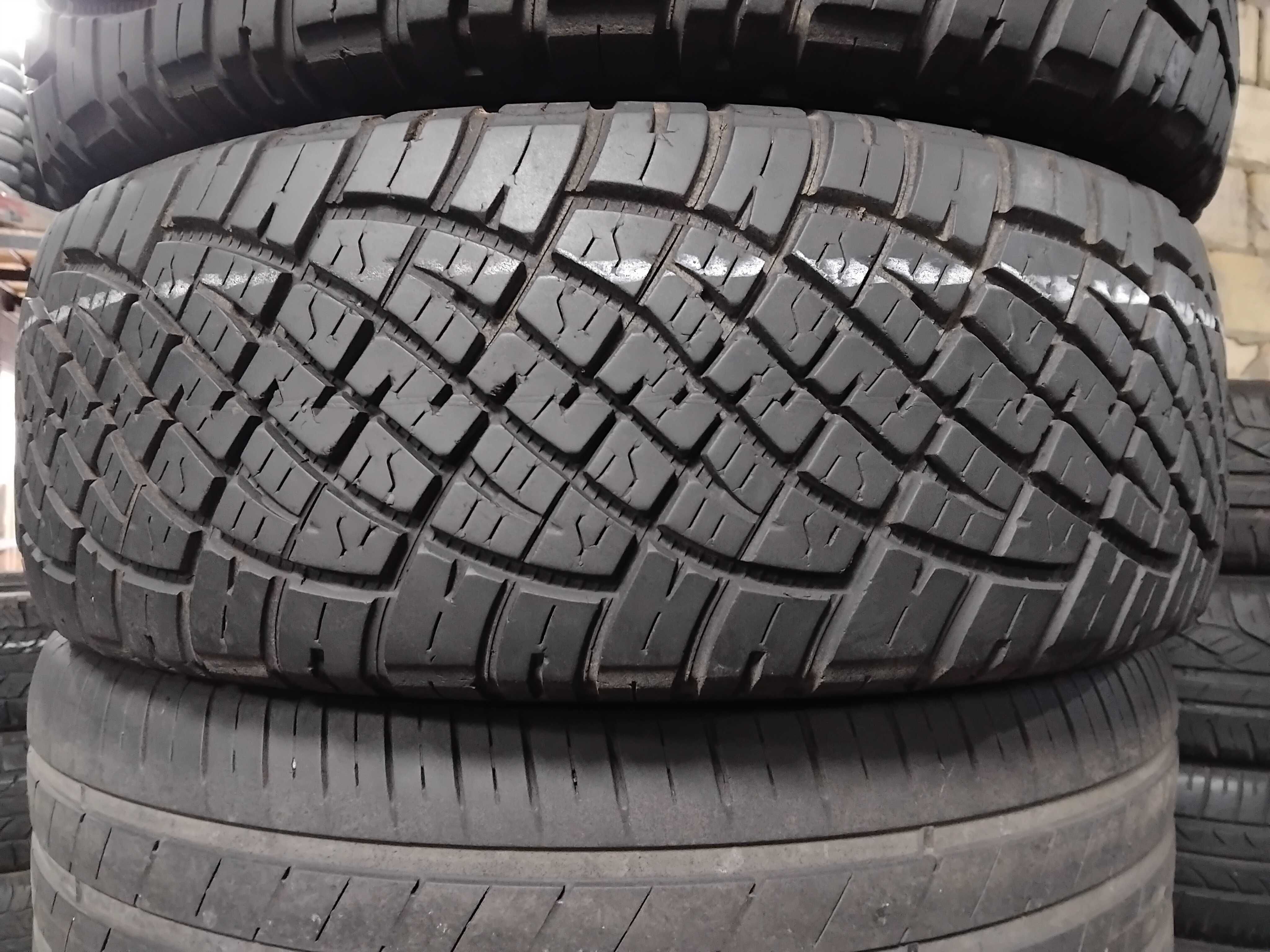 Шини бу 235/65 R17 General Graber AT Пара