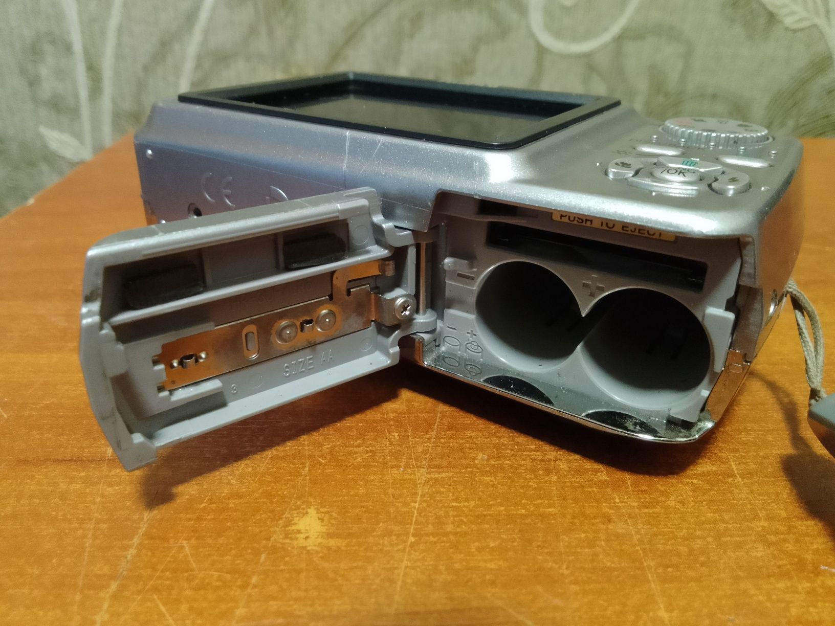Продам Fujifilm Finepix A805
