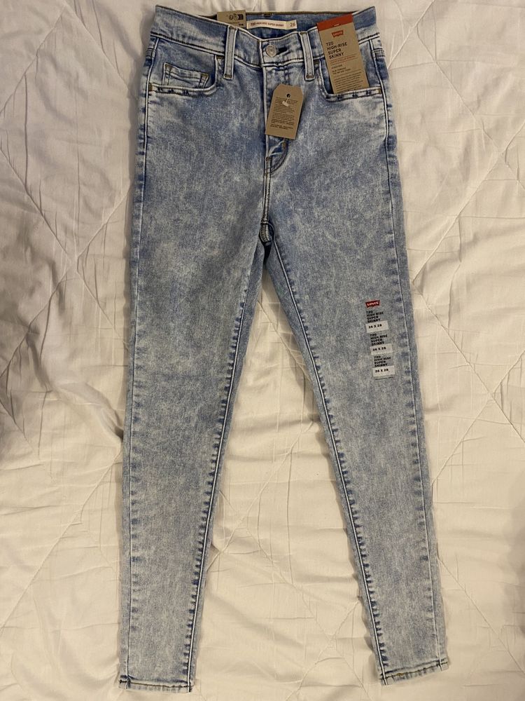 Новые женские джинсы Levis 720 High Rise Super Skinny
