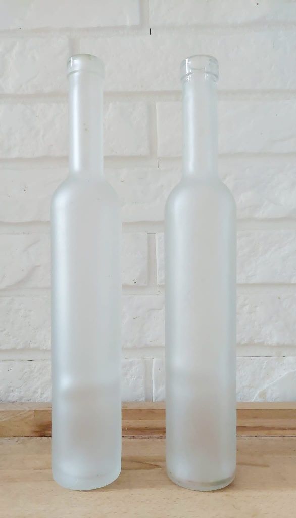 Butelki ozdobne mleczne szkło