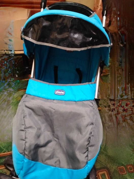 Детская, красивая, удобная, коляска