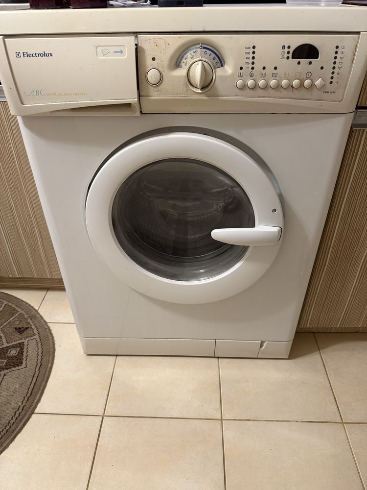 Пральна машина Electrolux EWW 1649