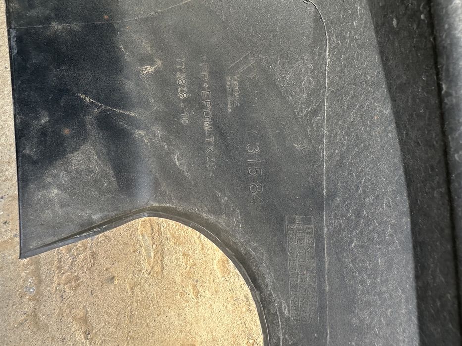 Продам задний бампер BMW f30