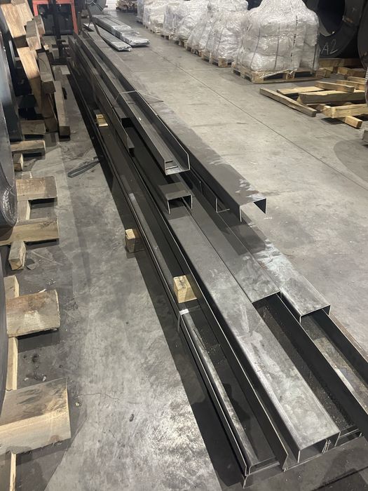 Профіля чорний метал