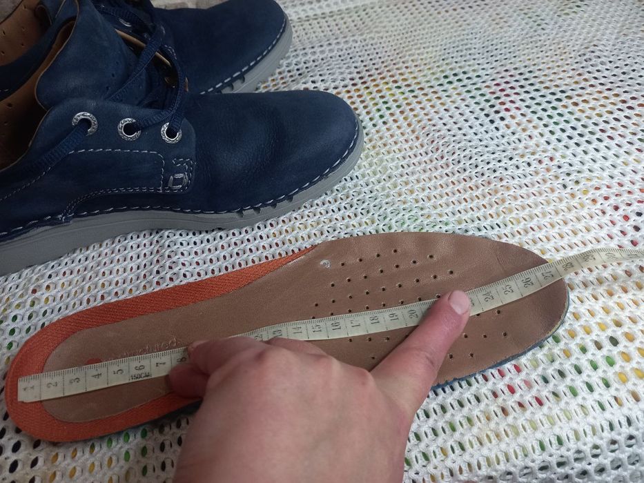 Кожанные кроссовки спортивные туфли  Clarks 41р