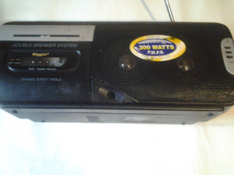 Радиоприемник. FM,AM,SW.