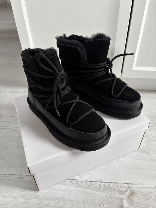 Czarne śniegowce Wittchen sznurowane z furerkiem