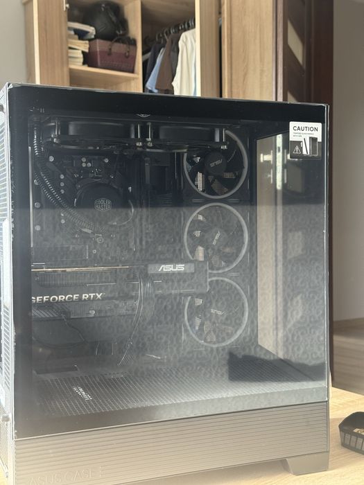 NOWY!!! Komputer gamingowy Ryzen 7 7800X3D / DDR5 / chłodzenie wodne