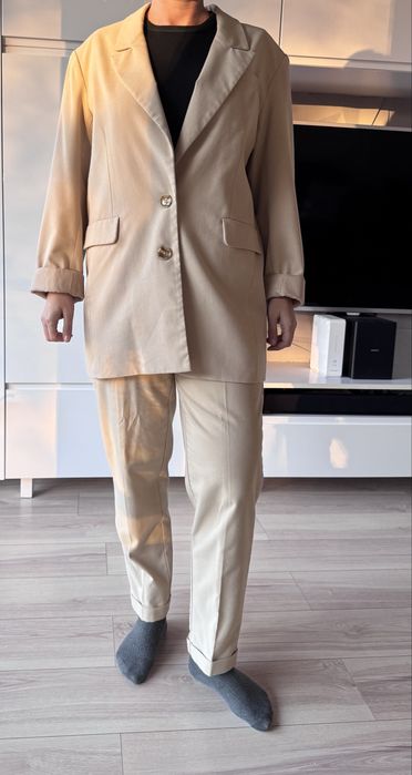 Beżowy granitur damski House