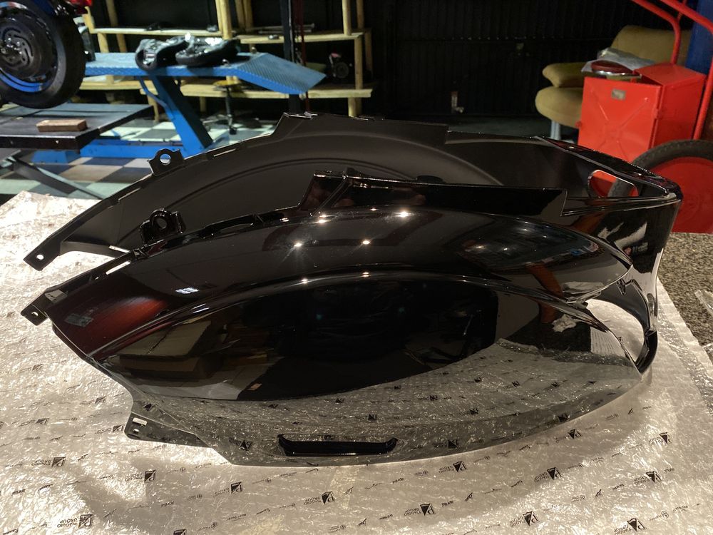 Nowy Piaggio ZIP 50 Zadupek osłona Bok Prawy Boczek Lewy owiewka N50